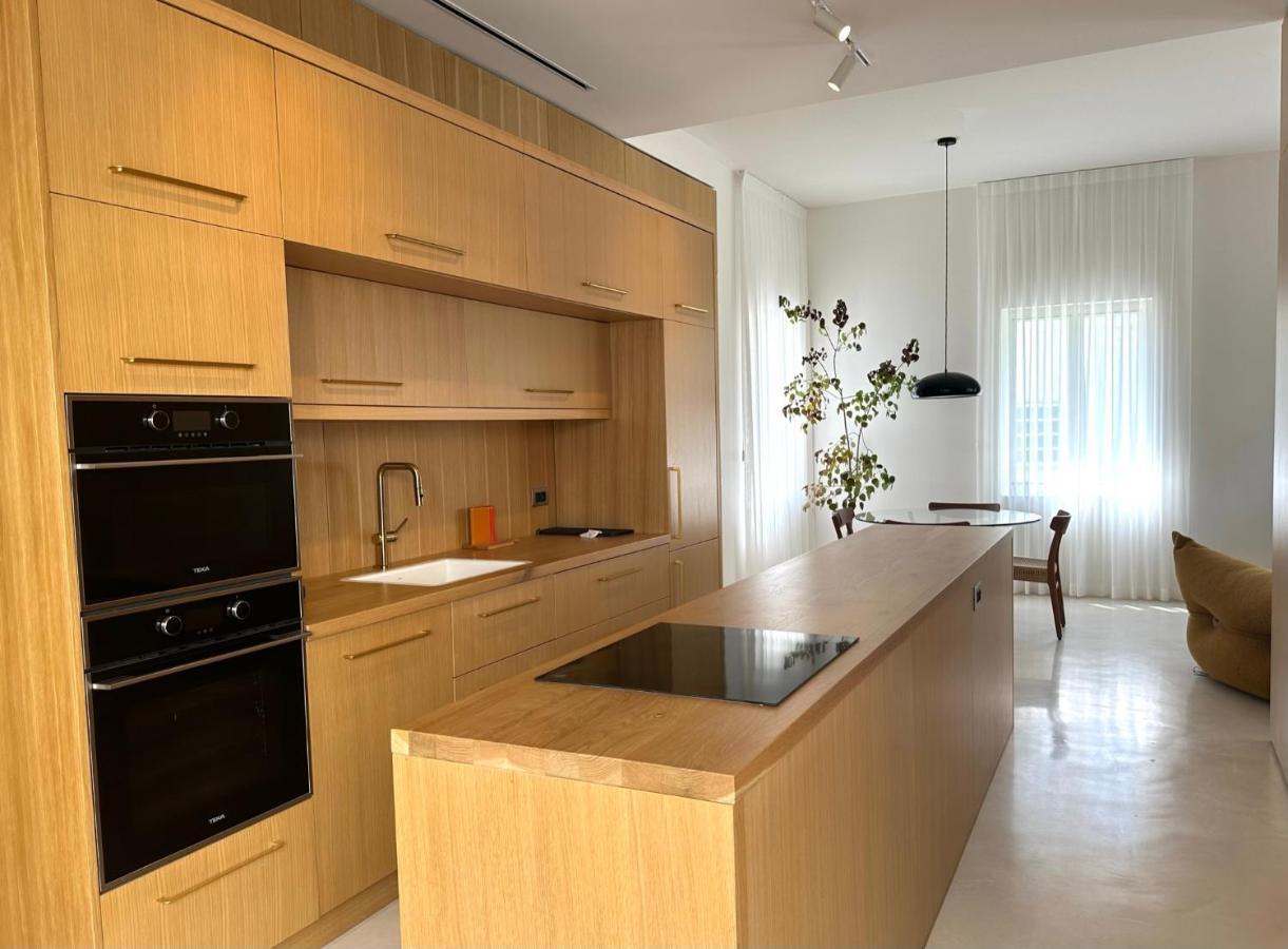 Rothschild 69 Hotel Tel Aviv Bagian luar foto